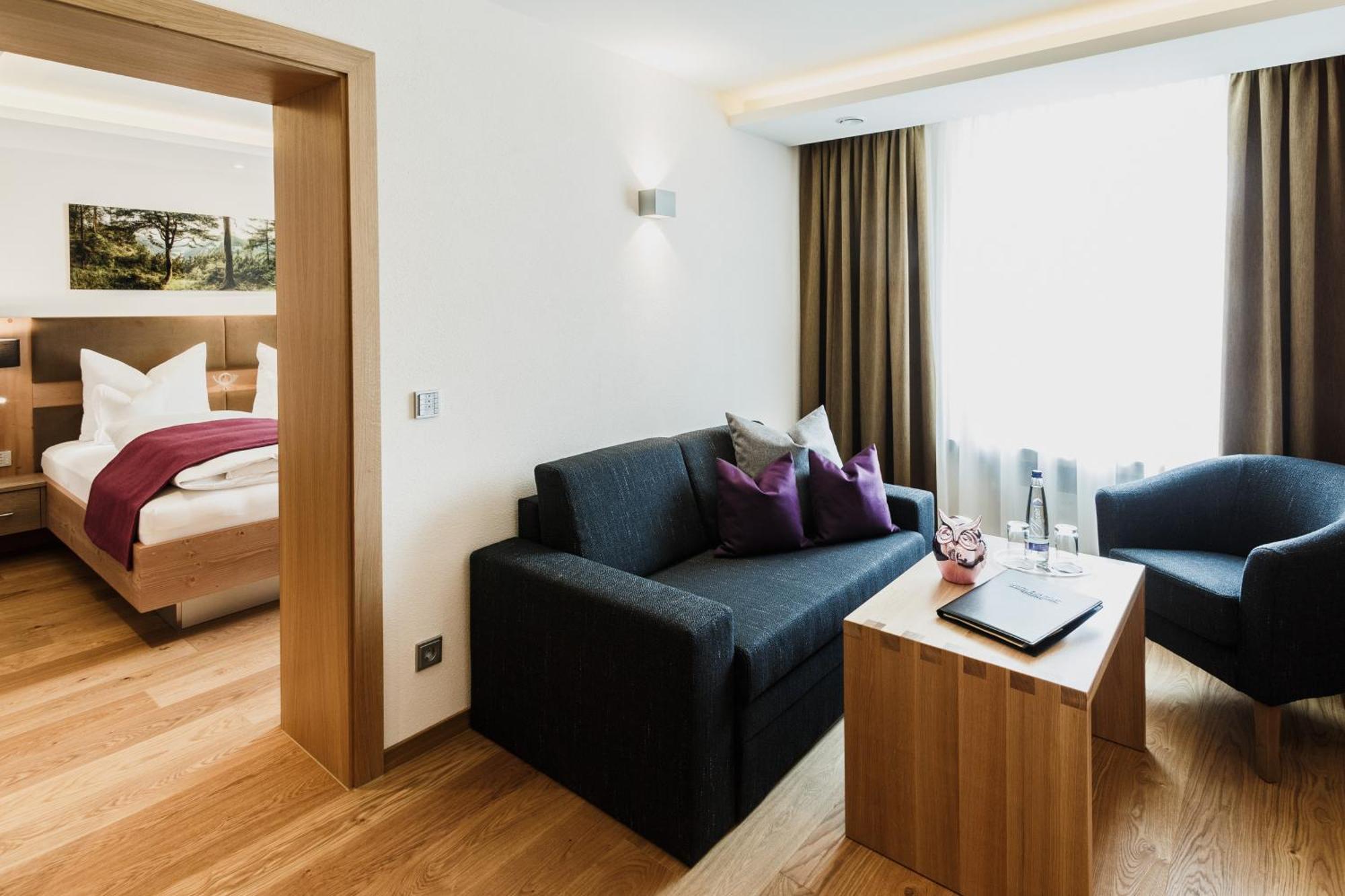 Hotel Zur Post โรพอลดิง ภายนอก รูปภาพ